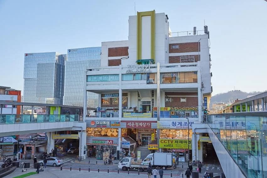 Cheonggye building in the Sewoon complex